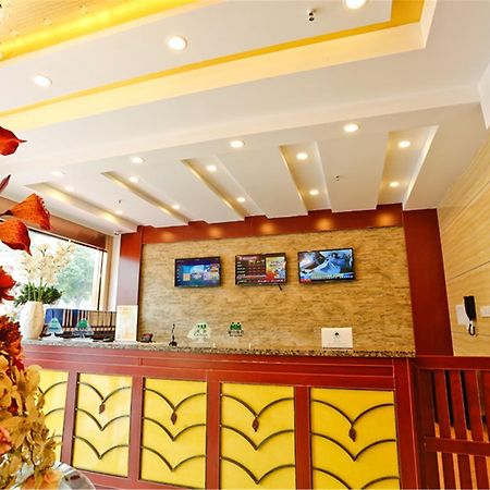 Greentree Inn Beijing Changping Shahe Metro Station Express Hotel Esterno foto